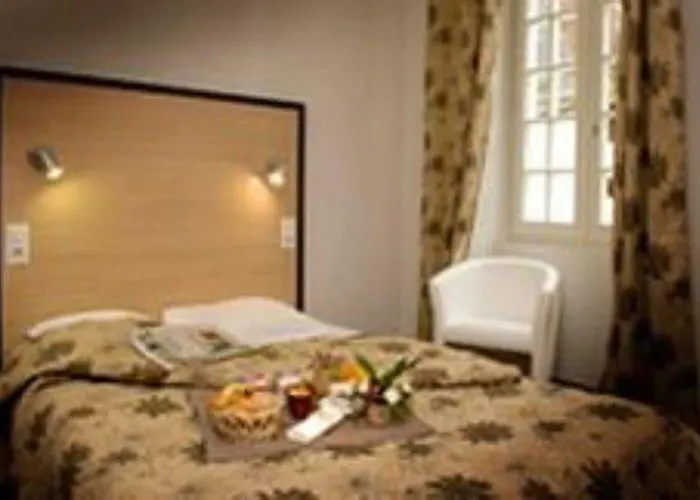 Hotel Du Commerce Navarrenx